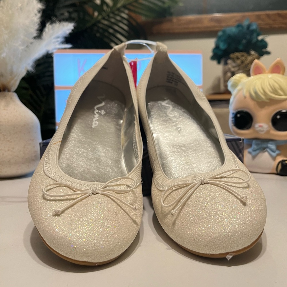 Elegant Ivory Ballet Flats Outfit Teen Girl Size 6 β Classic Soft Dress Ensemble - Picture 10 of 14